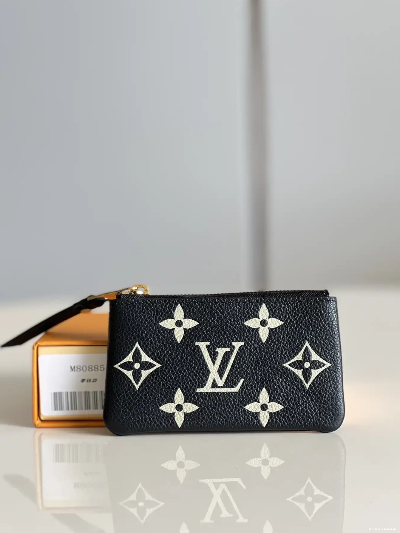 Official oldcobbler VUITTON LOUIS POUCH KEY 0524